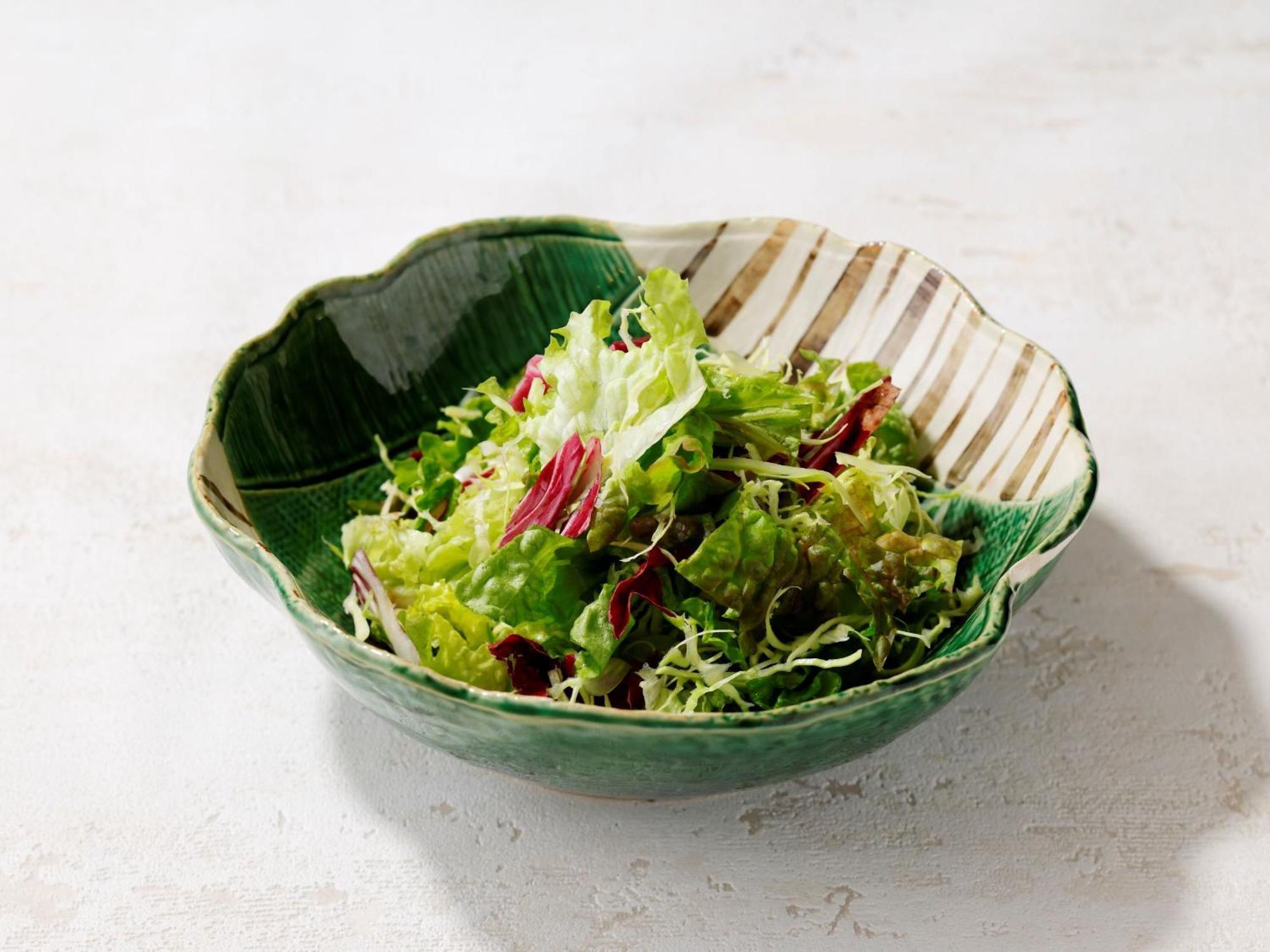 Kanazawa Hakuchoro Hotel Sanraku -Natural Hot Spring- Exterior foto A salad of mizuna